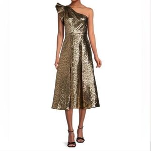 Elegant Gold One-Shoulder Dress